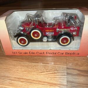 New Sentry Hardware Gendron 1935 Lasalle Fire Truck Pedal Car 1:8 Scale Die Cast